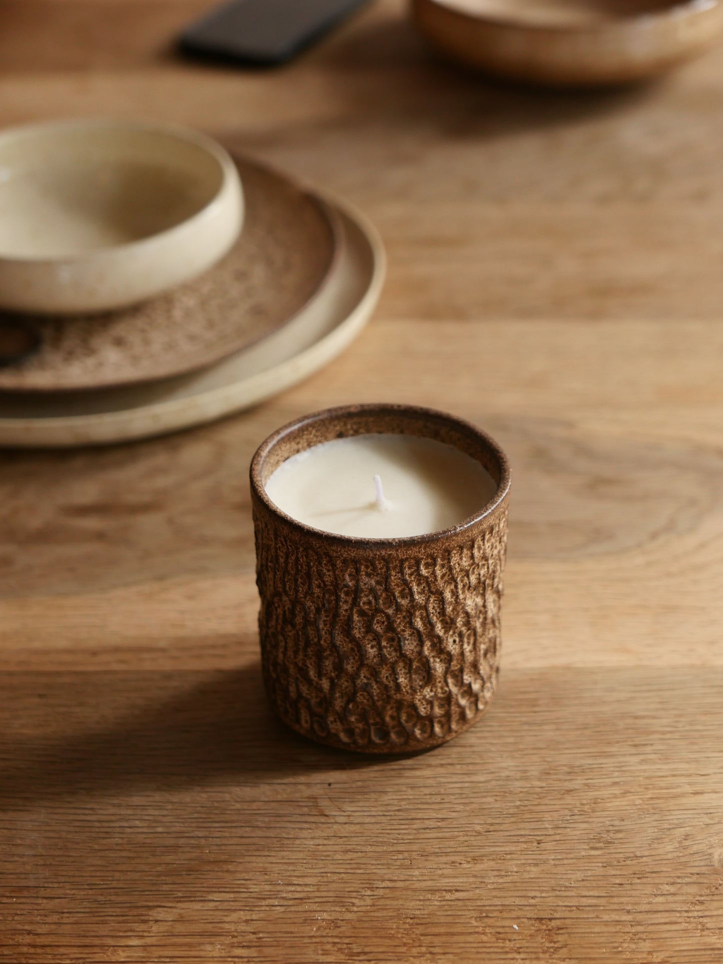 EARTHY ESSENCE — Candle