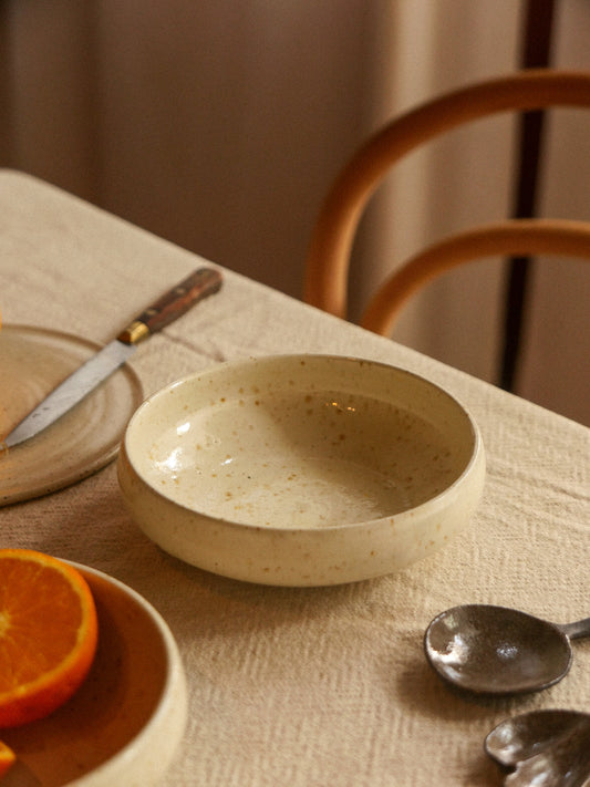 EARTHY ESSENCE, 月 Tsuki Bowl — Ivory Speckles