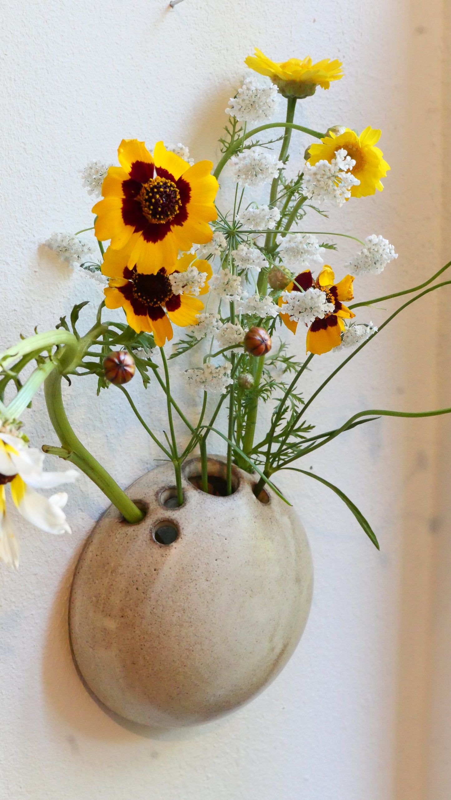 Wall vase