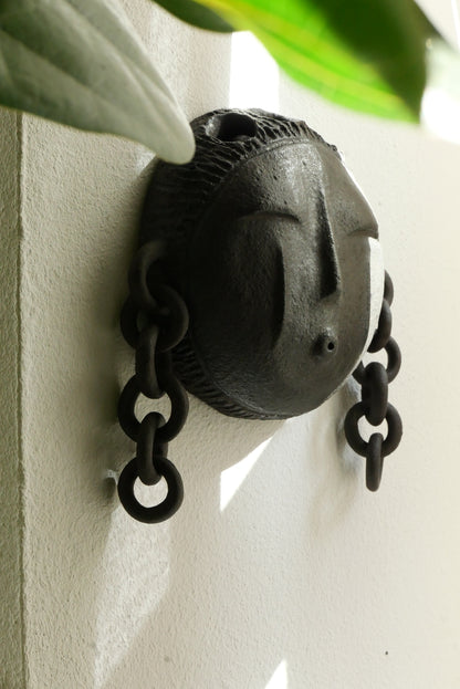 Face Wall Vase