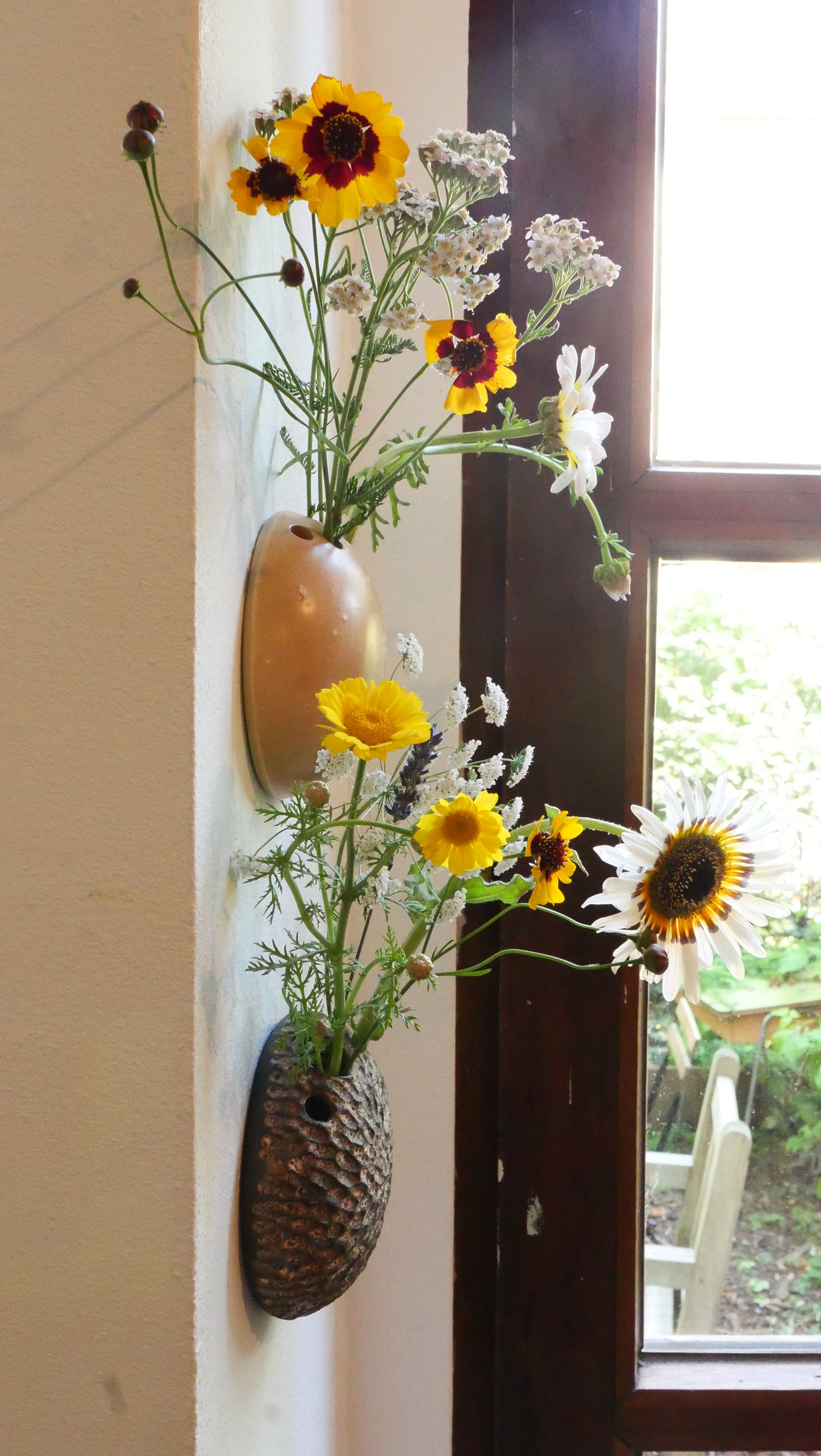 Wall vase