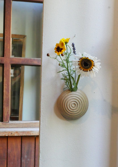 Wall vase