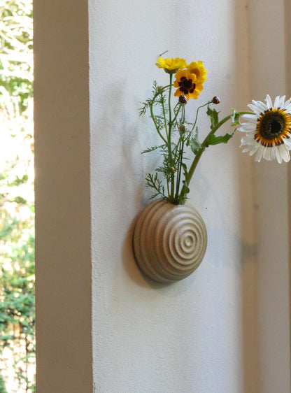 Wall vase