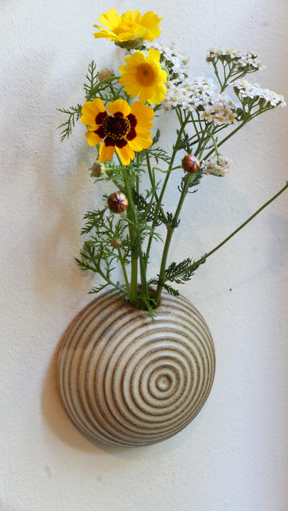 Wall vase