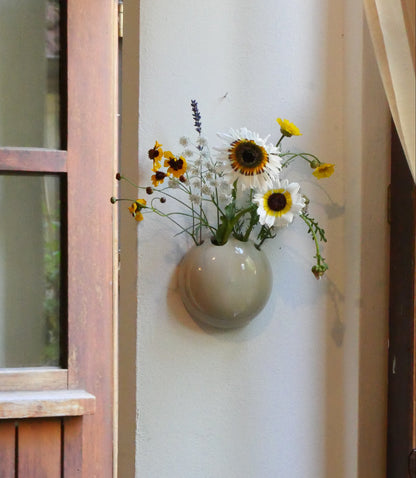 Wall vase