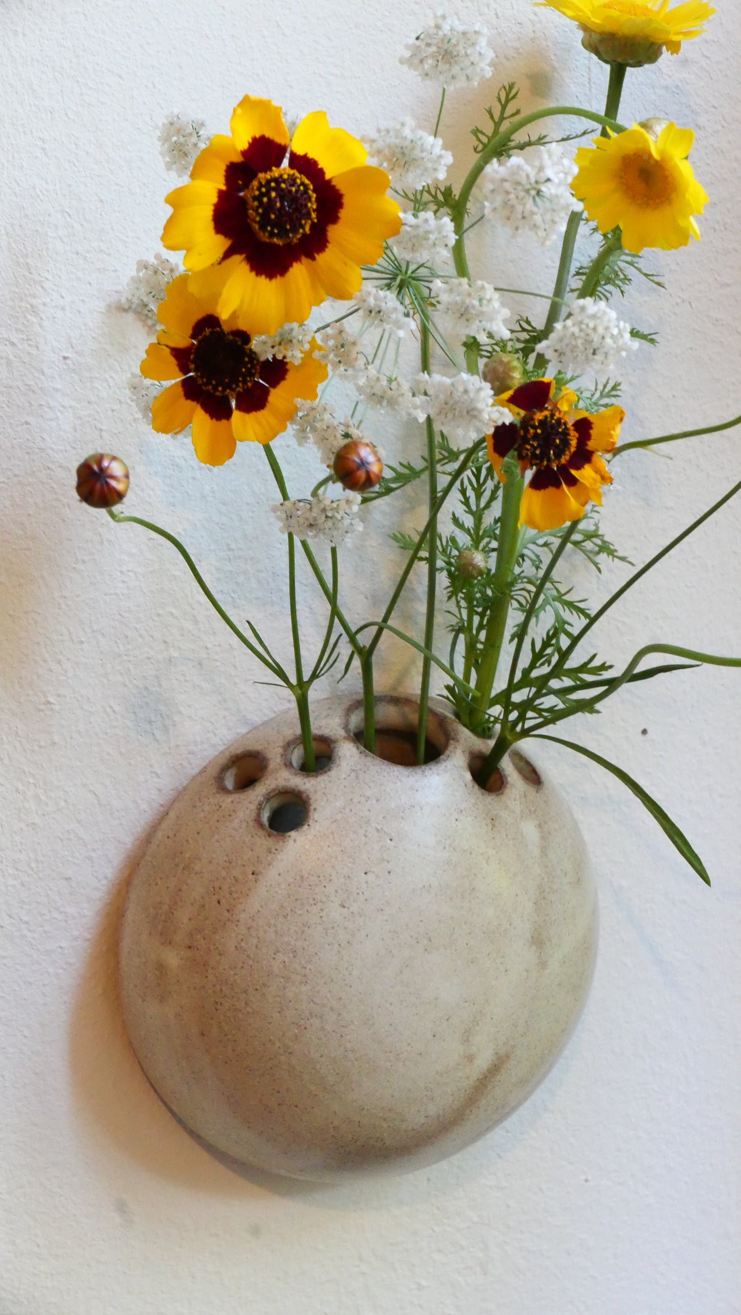 Wall vase