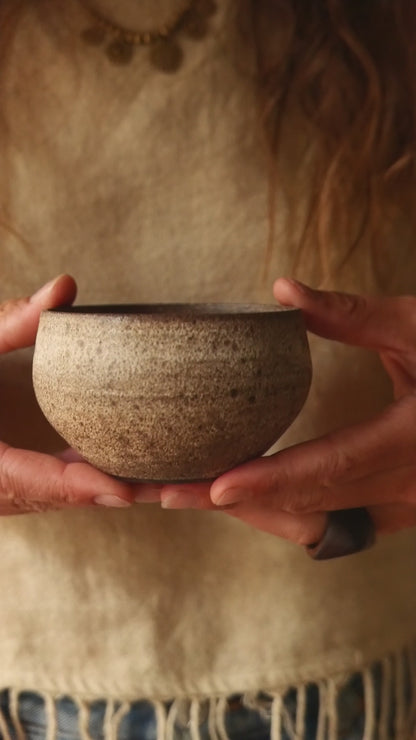 EARTHY ESSENCE, 石 Ishi Cup — Stone Brown